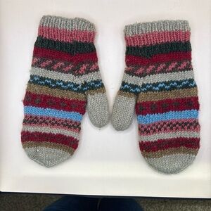 Lost Horizons Nepal Hand Made Wool Striped Nordic Design Mittens Fleece Lined